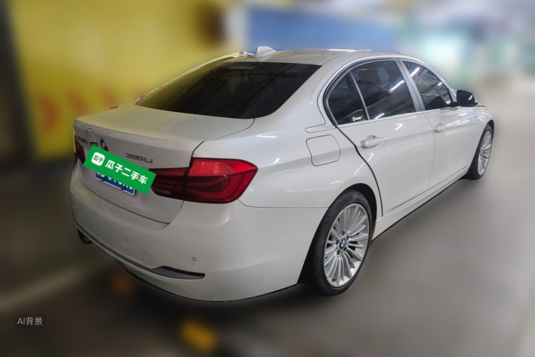 BMW 3 Series 2018 car image #7