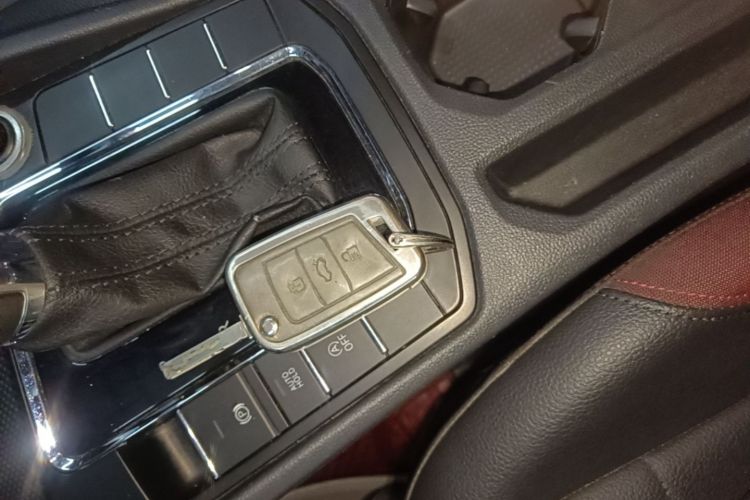 2019 #14 2019 car image #14