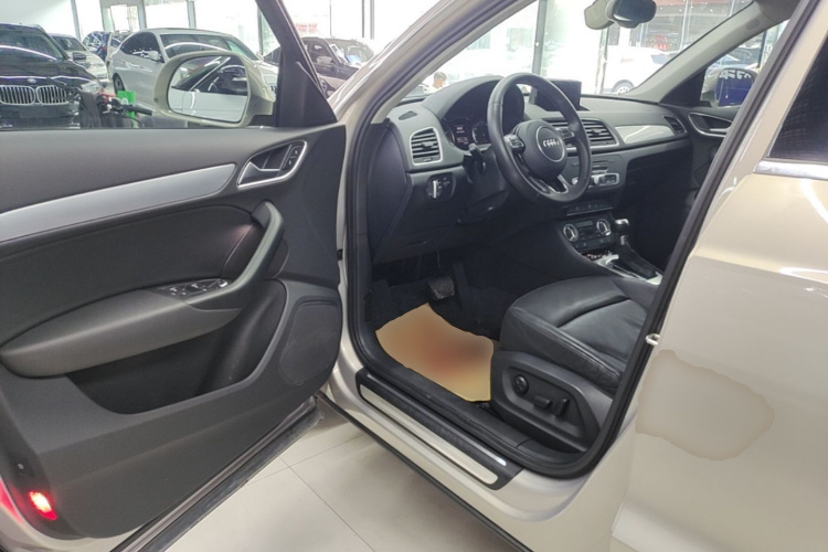 Audi Q3 2016 #16 Audi Q3 2016 car image #16