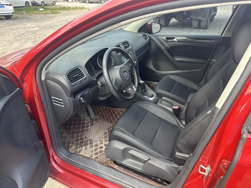 Volkswagen Golf 2013 car image #7