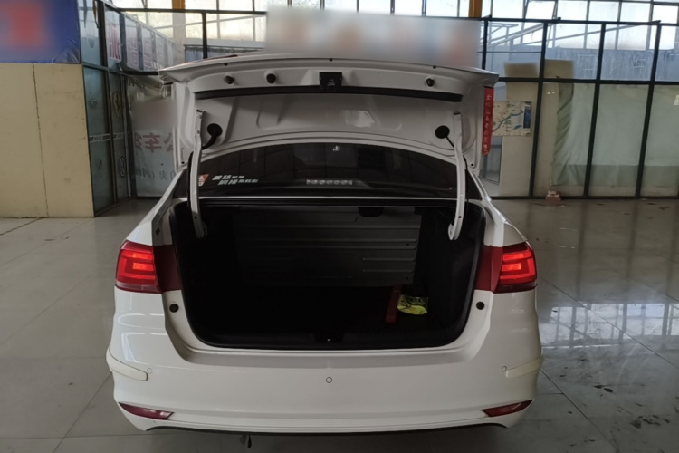 Volkswagen Santana 2019 car image #19