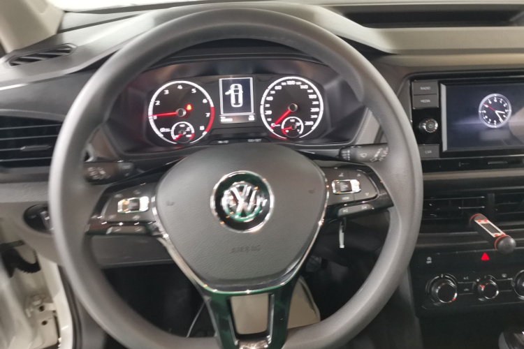 Volkswagen T-Cross 2021 изображение автомобиля #11