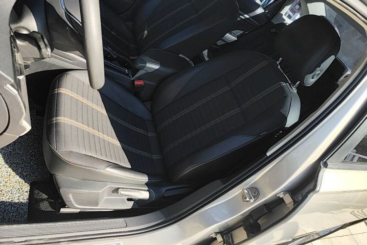 Volkswagen Lavida 2019 #19 Volkswagen Lavida 2019 car image #19