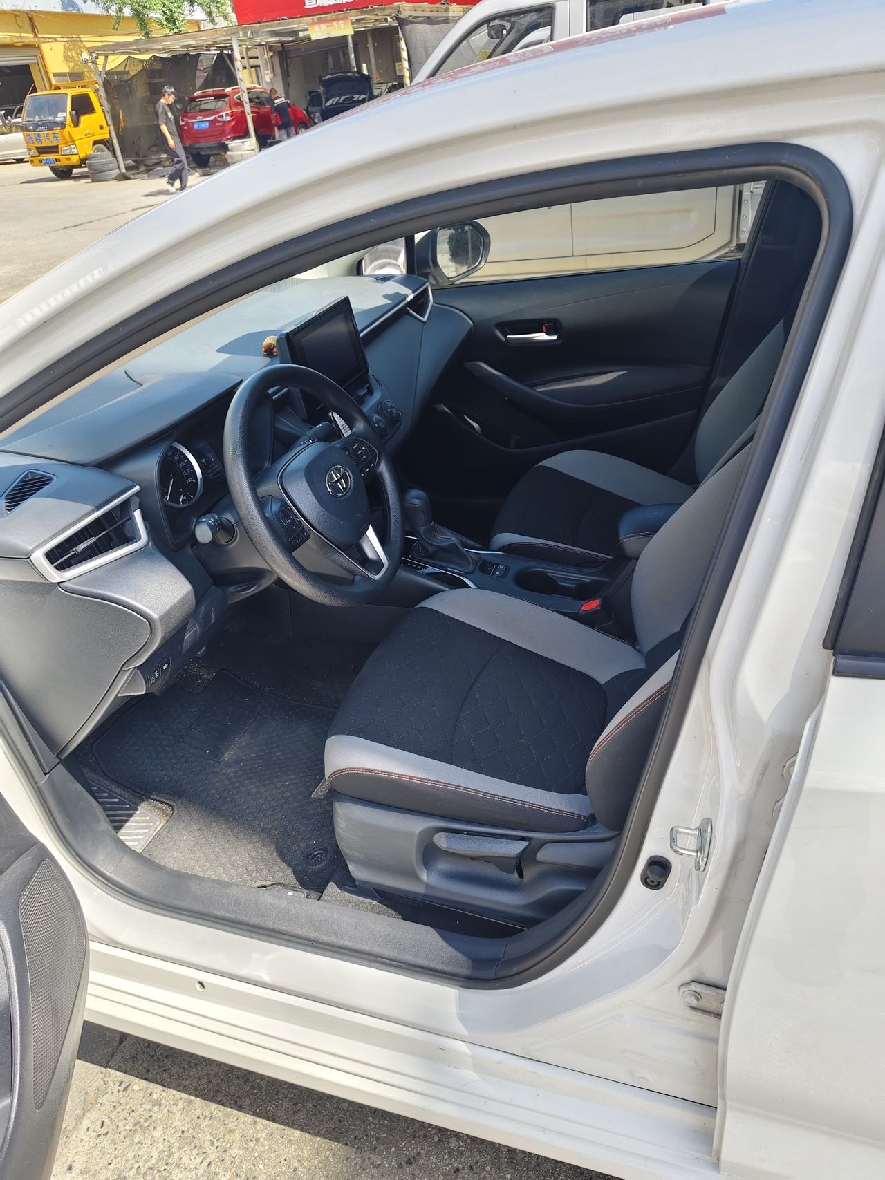Toyota Corolla 2023 car image #3