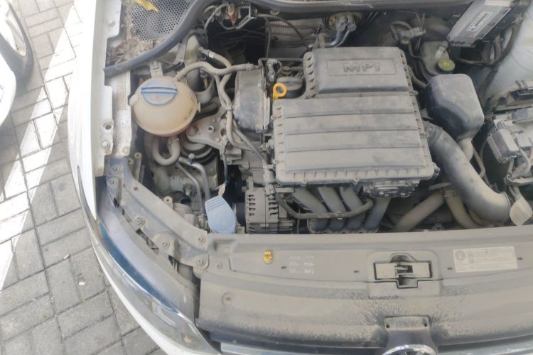 Volkswagen Polo 2018 car image #24