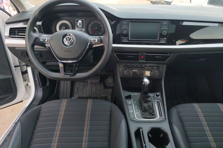 Volkswagen Lavida 2019 #11 Volkswagen Lavida 2019 car image #11