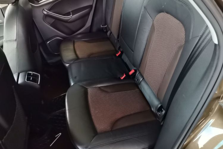 Audi Q3 2016 #17 Audi Q3 2016 car image #17