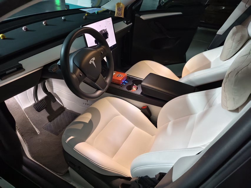 Tesla Model Y 2023 #6 Tesla Model Y 2023 immagine di auto #6