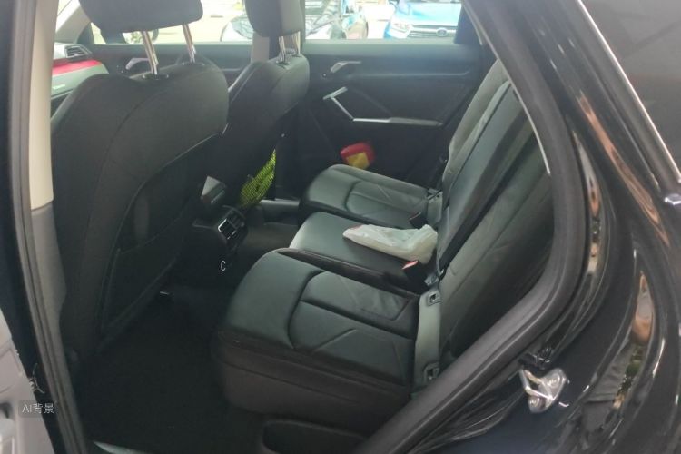 Audi Q3 2022 car image #19