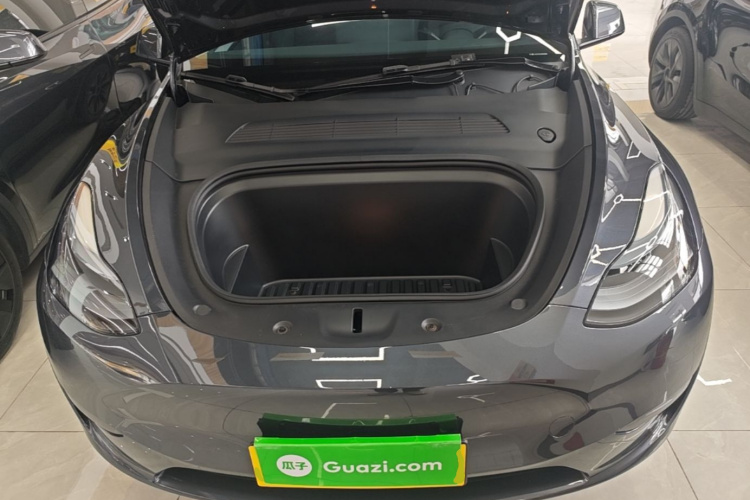 Tesla Model Y 2024 #20 Tesla Model Y 2024 car image #20