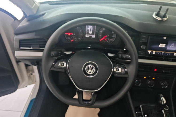 Volkswagen Lavida 2019 #11 Volkswagen Lavida 2019 car image #11