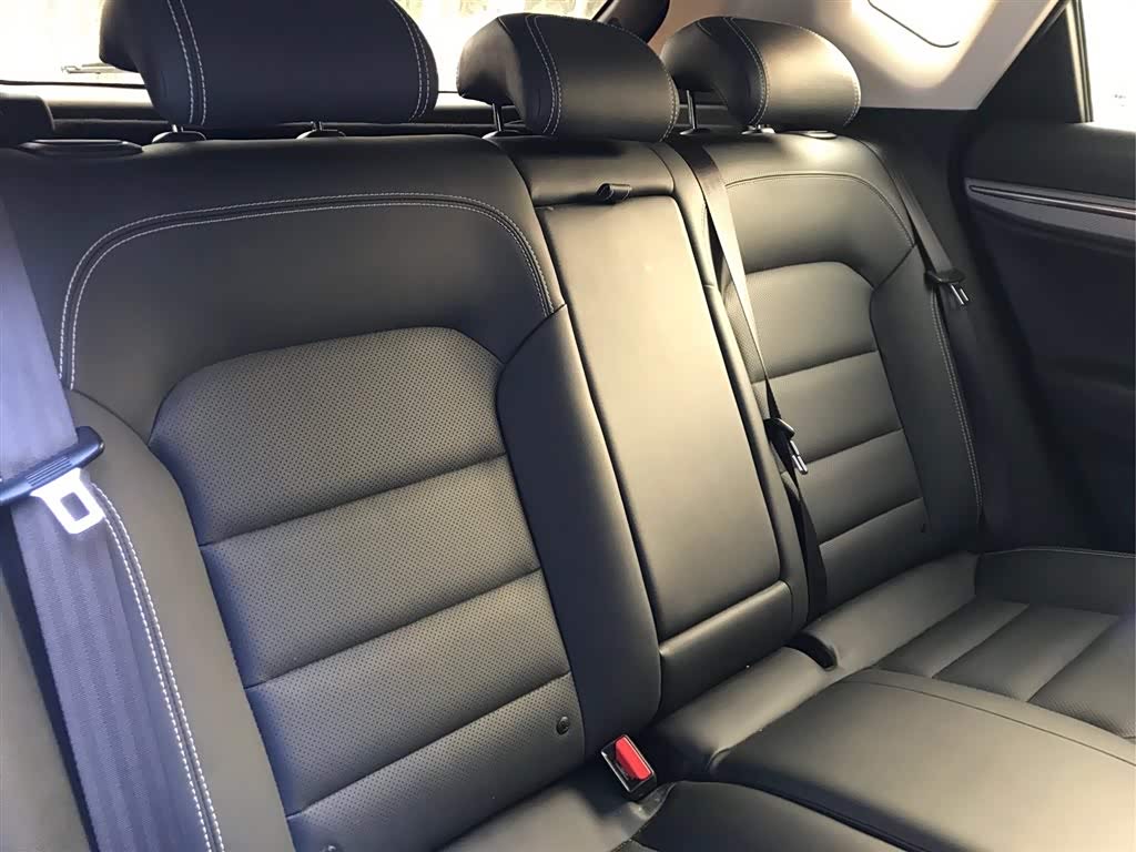 GEELY Emgrand GS 2017 car image #6