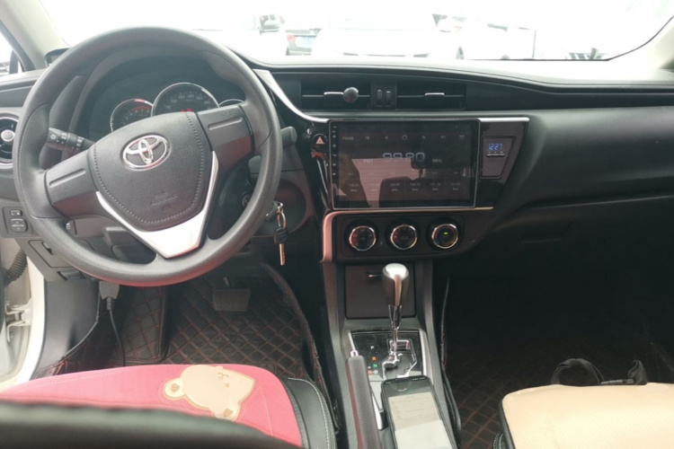 Toyota Corolla 2018 car image #10