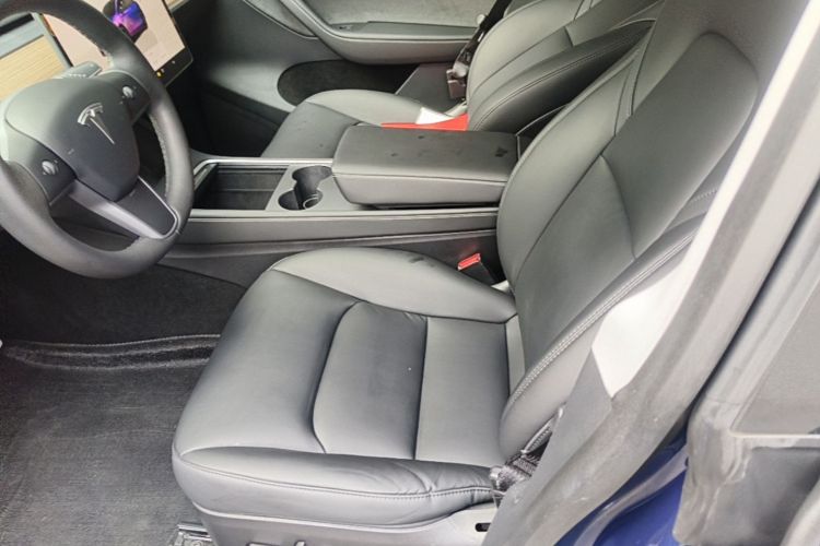 Tesla Model Y 2022 #15 Tesla Model Y 2022 car image #15