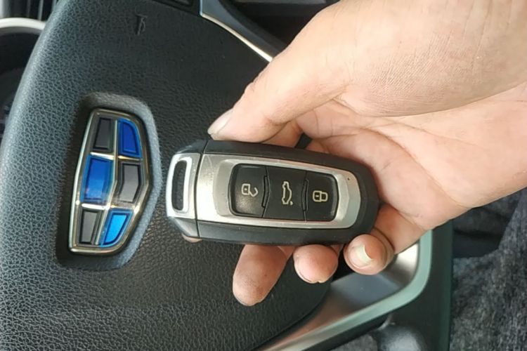 GEELY Emgrand GS 2017 #9 GEELY Emgrand GS 2017 car image #9