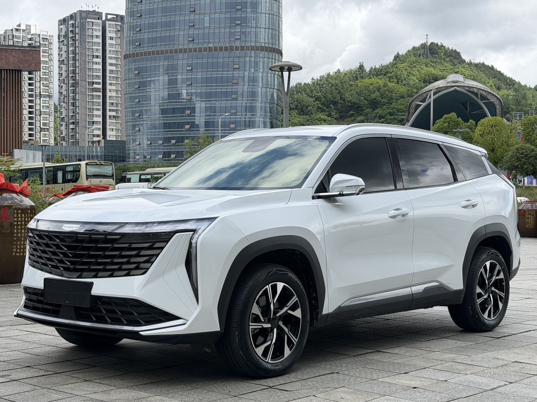 GEELY Boyue L 2024 GEELY Boyue L 2024 car image