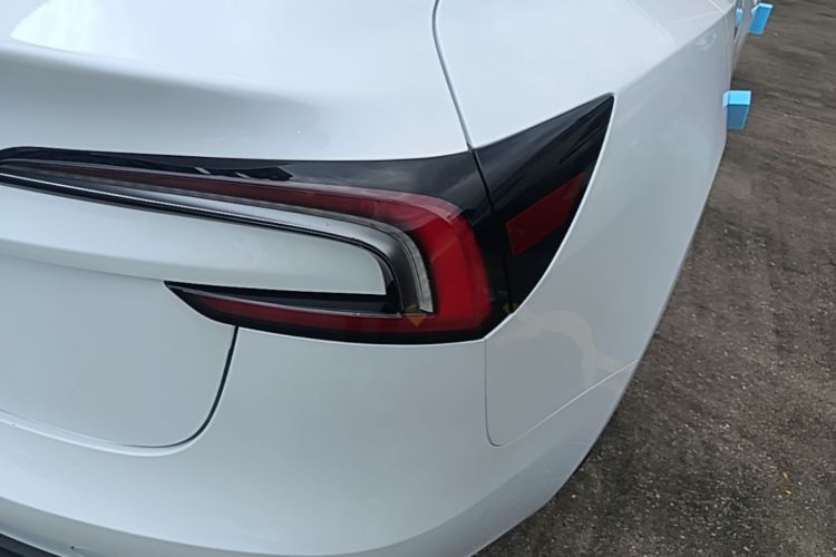 Tesla Model 3 2024 #8 Tesla Model 3 2024 car image #8