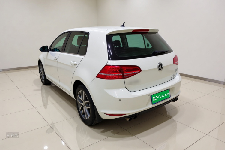 Volkswagen Golf 2017 car image #5
