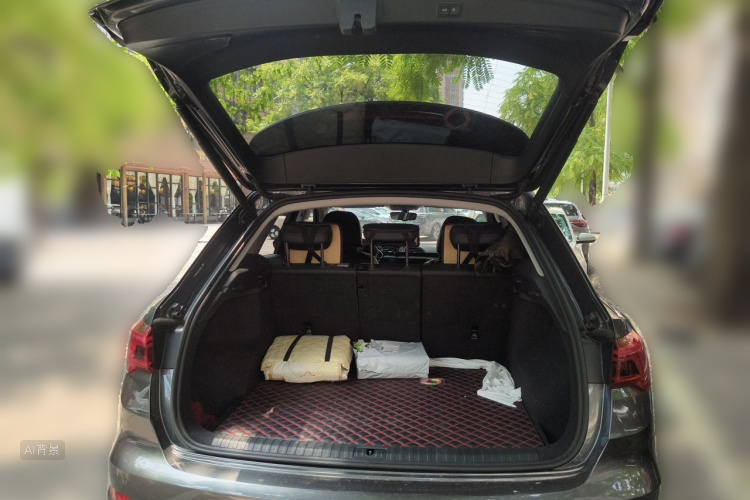 Audi Q3 2023 car image #21