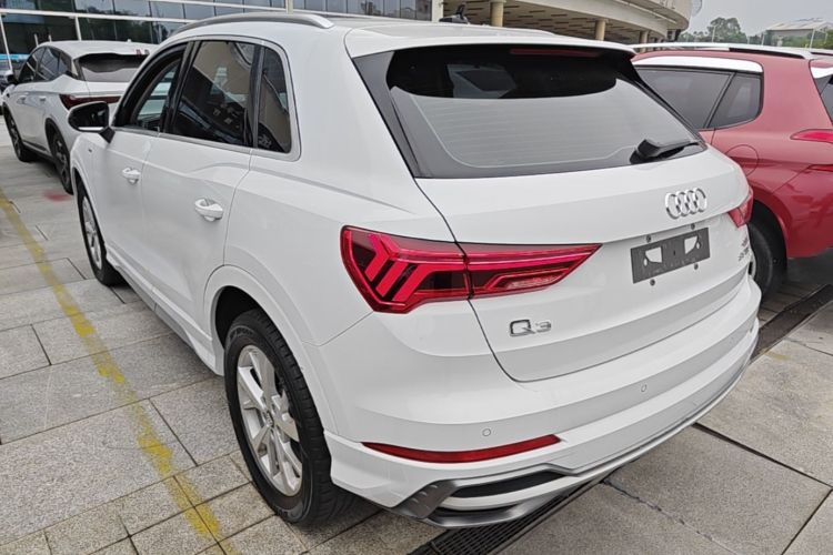Audi Q3 2019 #5 Audi Q3 2019 car image #5