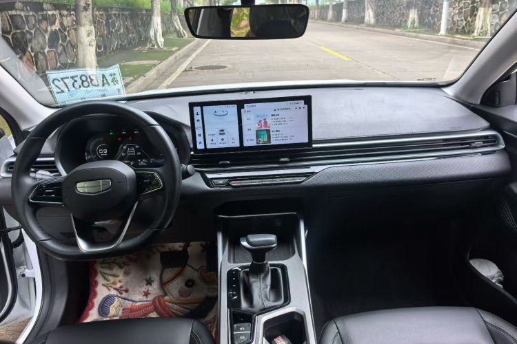 GEELY Emgrand 2024 #13 GEELY Emgrand 2024 imagen de coche #13