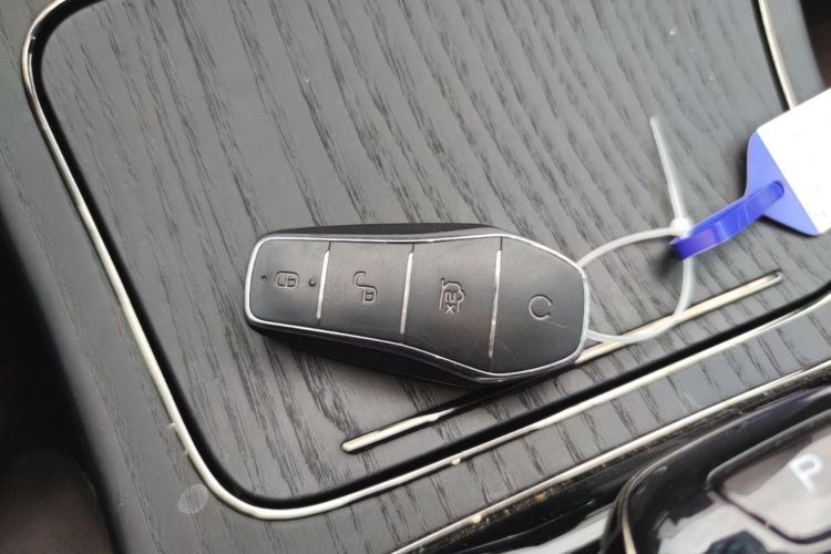 BYD Han 2022 car image #9