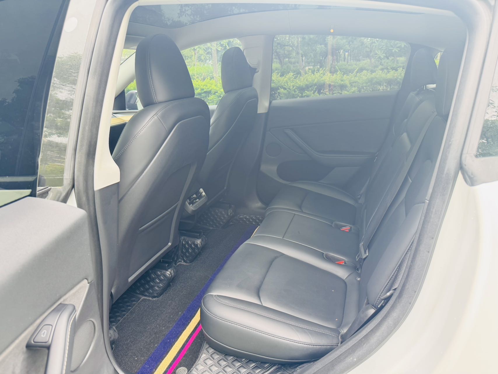 Tesla Model Y 2023 #8 Tesla Model Y 2023 car image #8