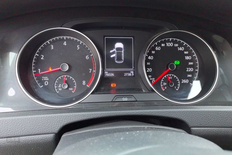 Volkswagen Golf 2019 car image #14