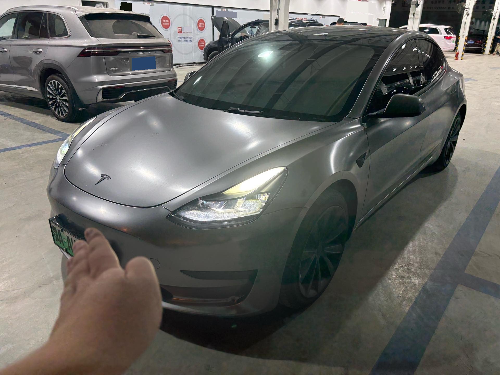 Tesla Model 3 2023 car image 