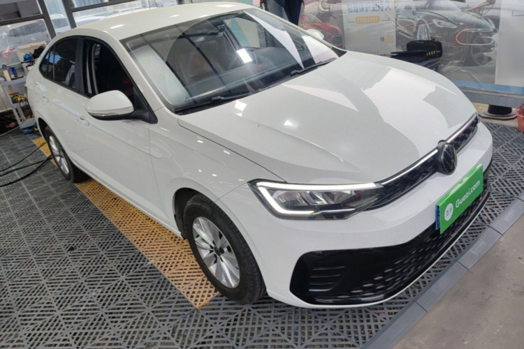 Volkswagen Lavida 2025 car image #4