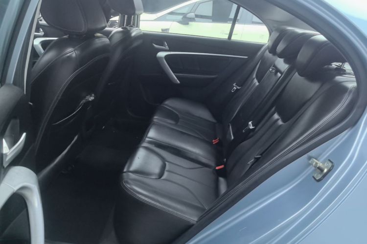 GEELY Emgrand 2016 immagine di auto #17