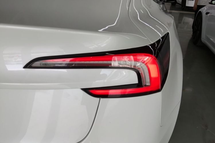 Tesla Model 3 2024 #8 Tesla Model 3 2024 car image #8