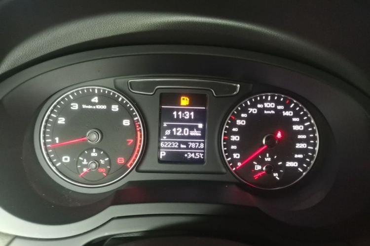 Audi Q3 2018 #12 Audi Q3 2018 car image #12