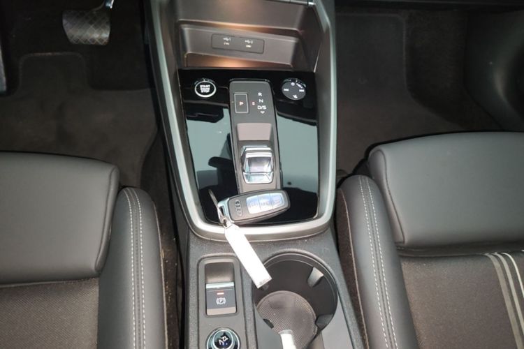 Audi A3 2024 car image #14
