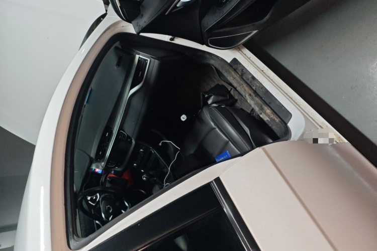 GEELY Emgrand 2020 car image #23