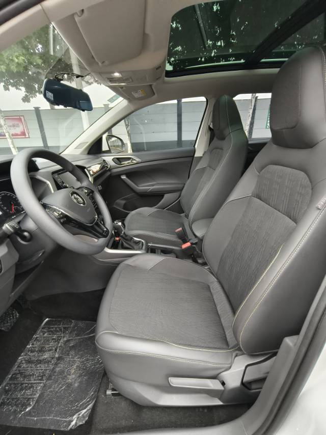 Volkswagen T-Cross 2020 #4 Volkswagen T-Cross 2020 immagine di auto #4