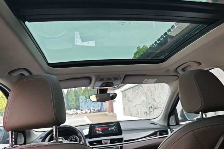 BMW X1 2020 car image #18