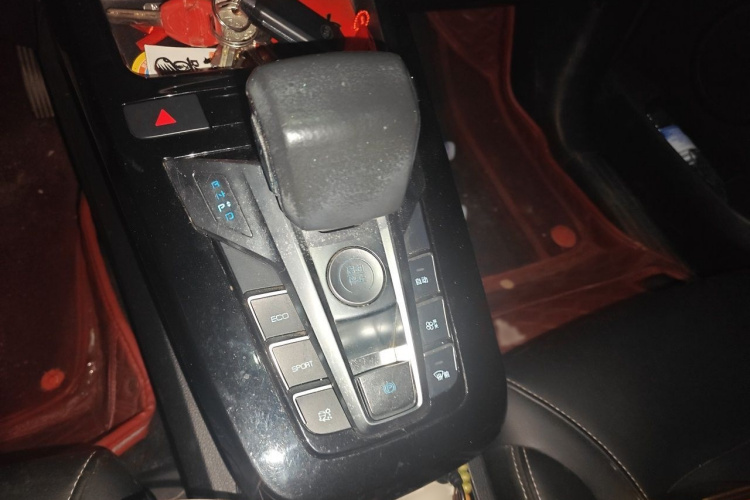 BYD Yuan New Energy 2019 #18 BYD Yuan New Energy 2019 car image #18