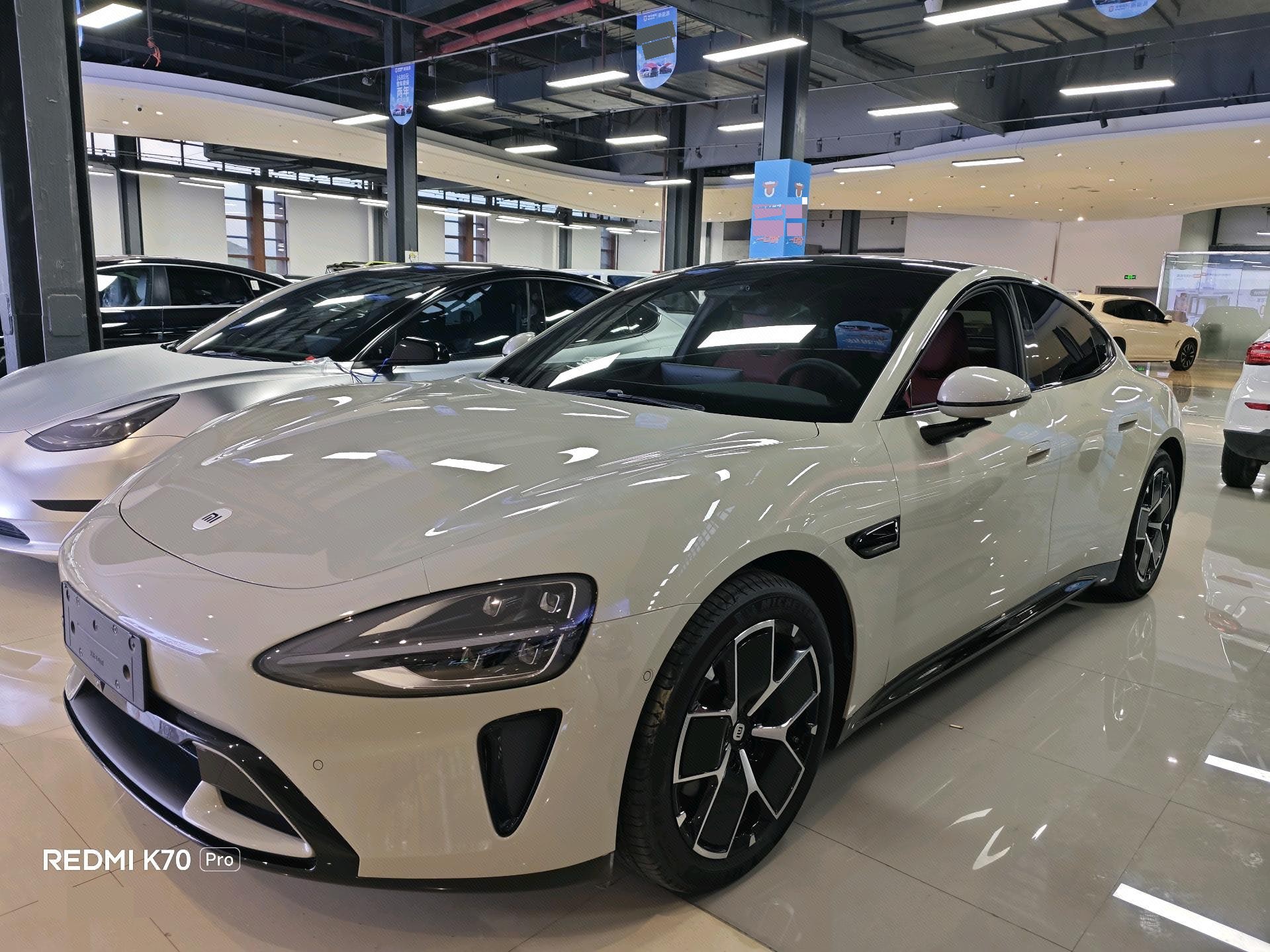 MI SU7 2025 car image 