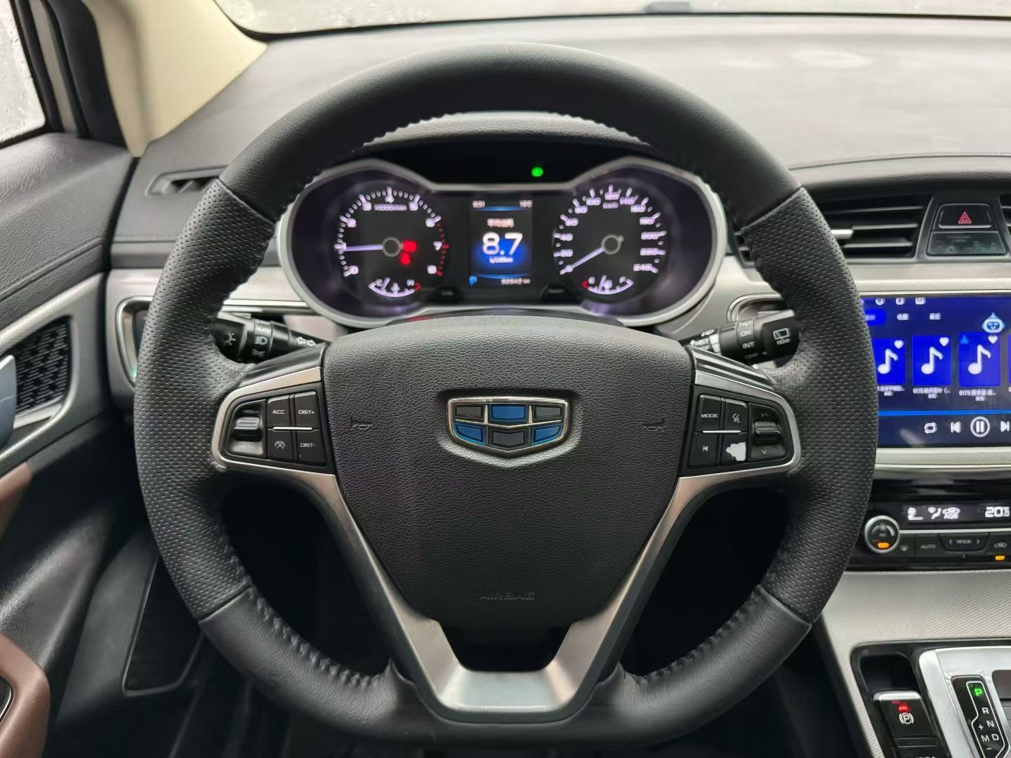 GEELY Emgrand GS 2019 car image #6