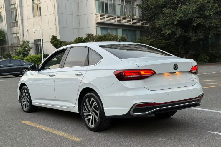 Volkswagen Lavida 2023 car image #5
