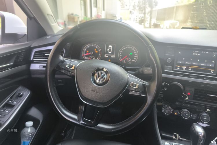Volkswagen Bora 2019 car image #12