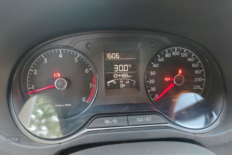 Volkswagen Polo 2015 #13 Volkswagen Polo 2015 car image #13