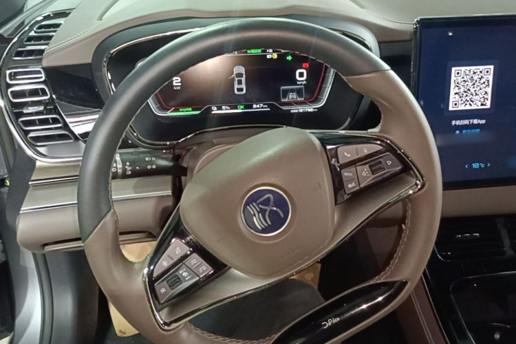 BYD Han 2022 car image #11