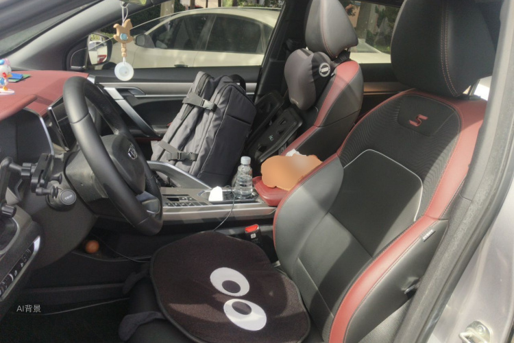 GEELY Coolray 2020 صورة سيارة #17