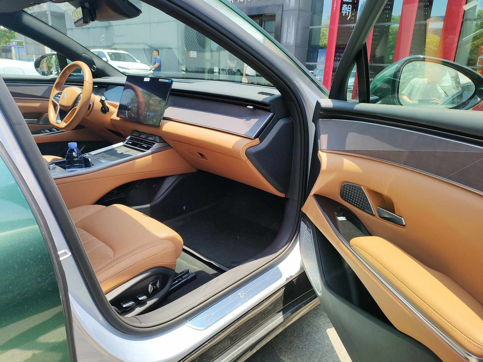 BYD HanL 2025 car image #11