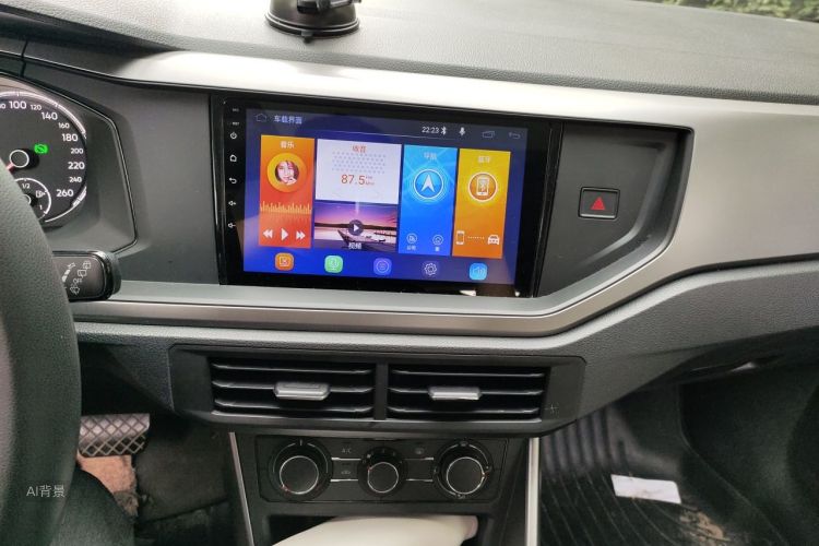 Volkswagen Polo 2019 car image #15