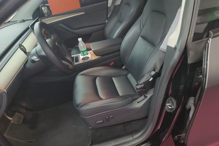 Tesla Model Y 2022 #15 Tesla Model Y 2022 car image #15
