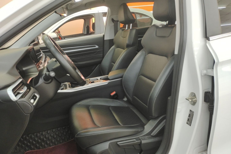 GEELY Emgrand 2022 #15 GEELY Emgrand 2022 car image #15