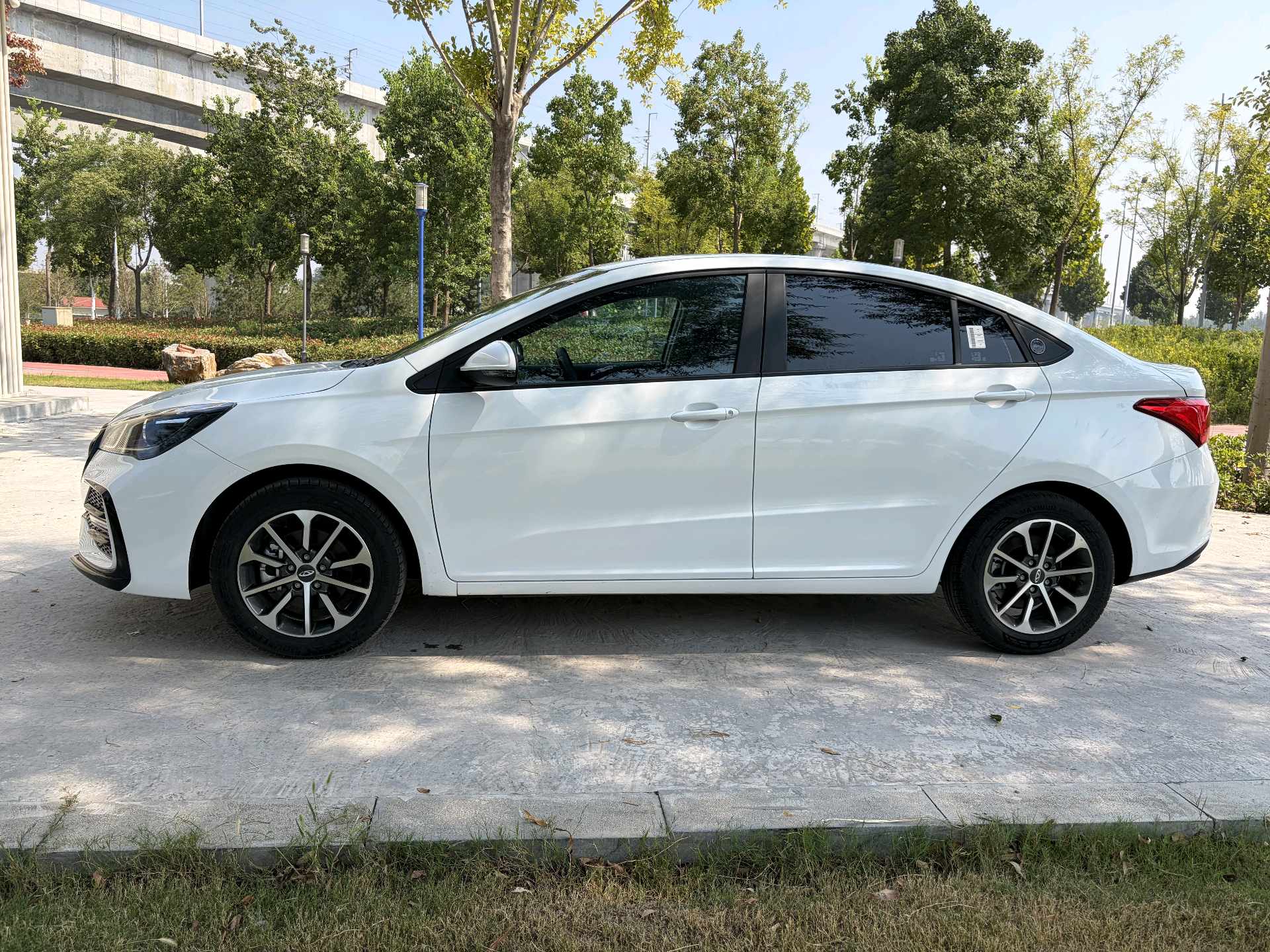 Chery Arrizo 5 2025 immagine di auto #3